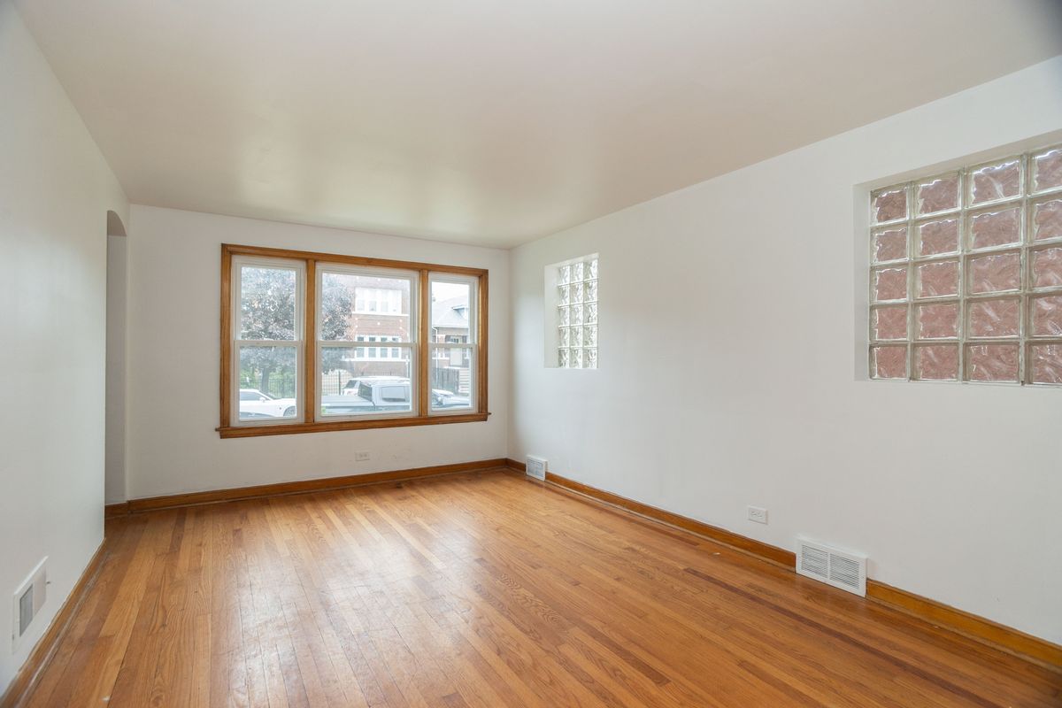 1828 S 50th Court, Cicero, IL 60804