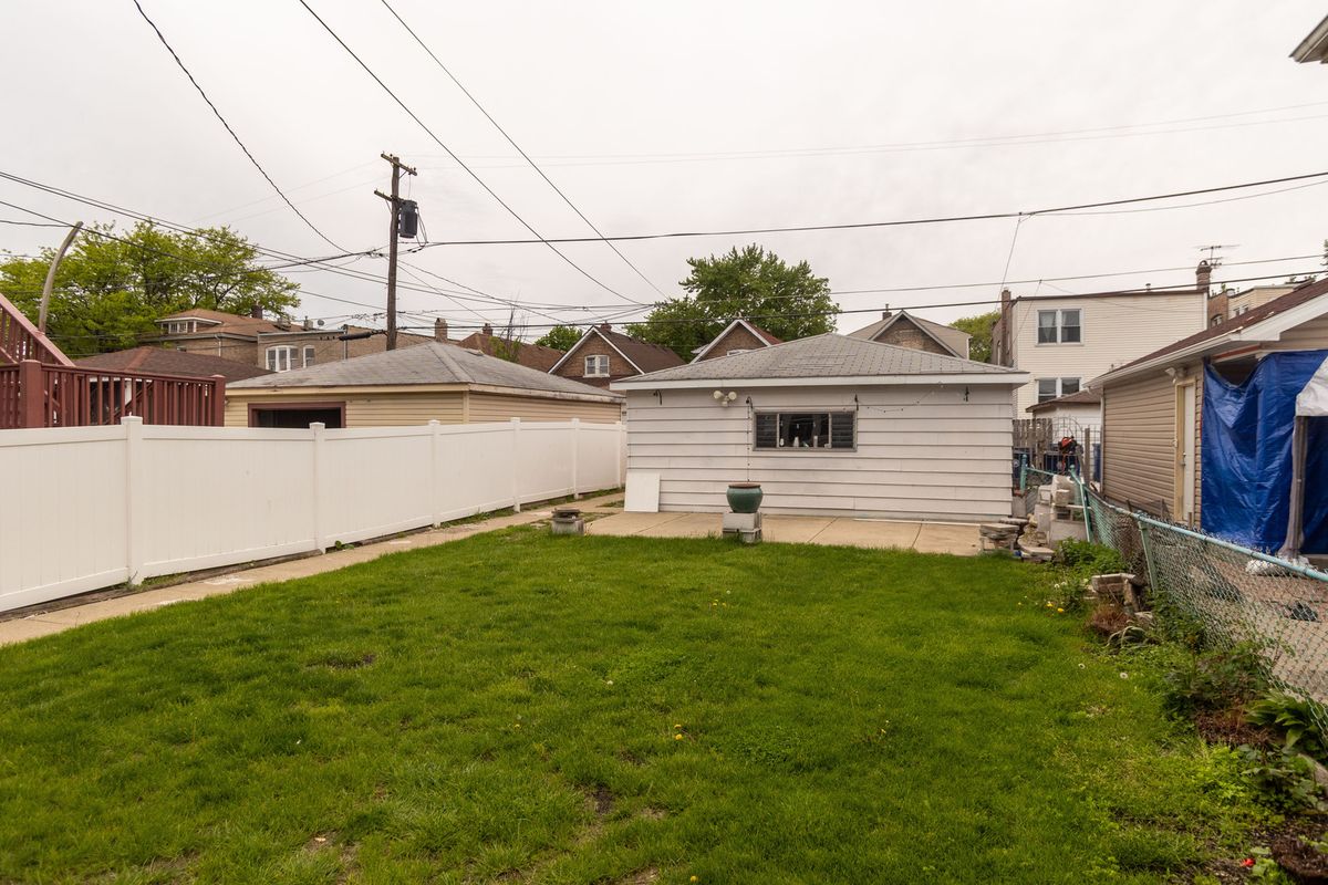 1828 S 50th Court, Cicero, IL 60804