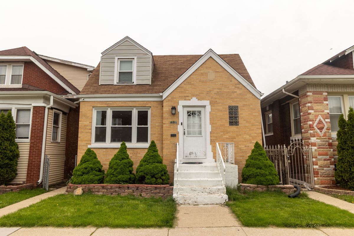 1828 S 50th Court, Cicero, IL 60804
