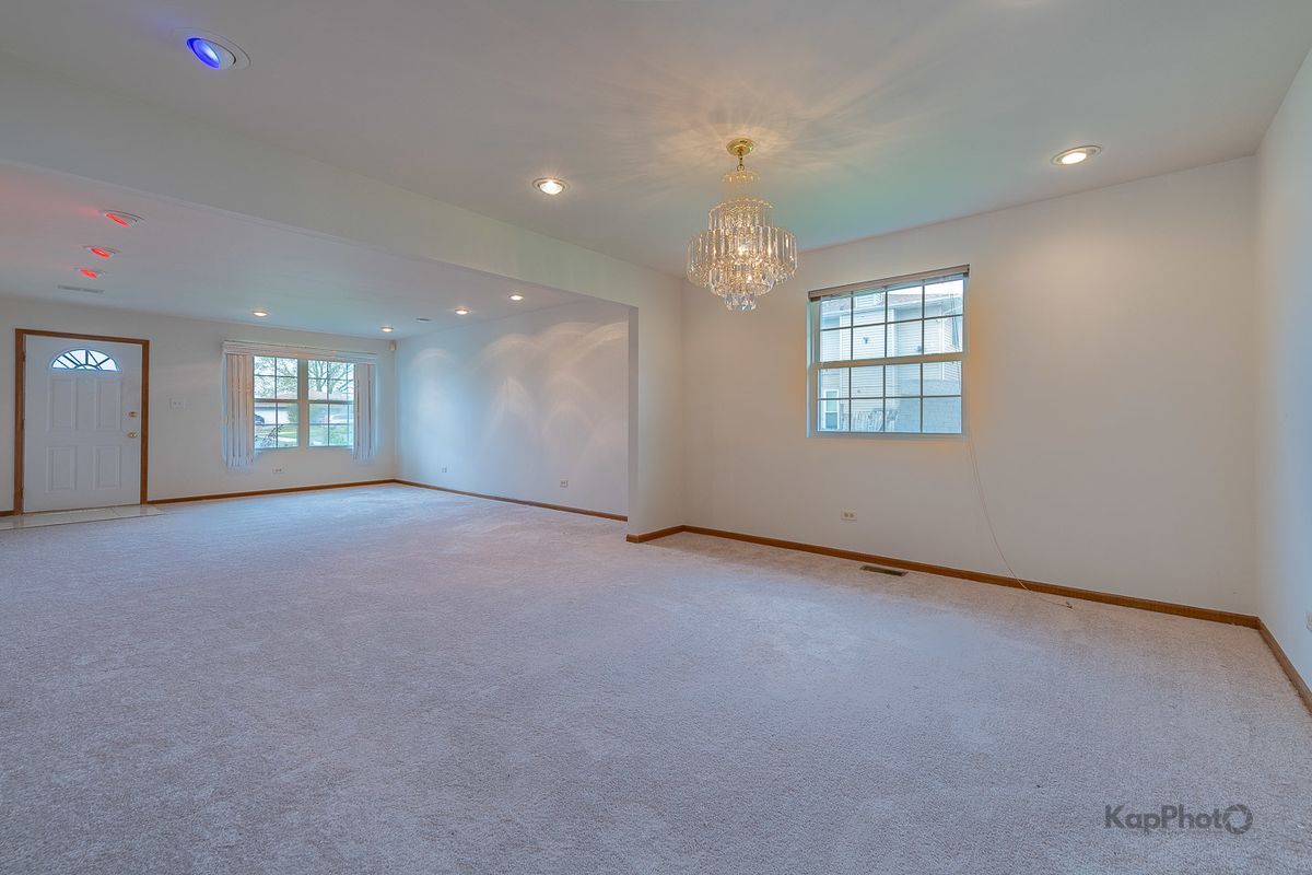 22341 Cornell Avenue, Sauk Village, IL 60411