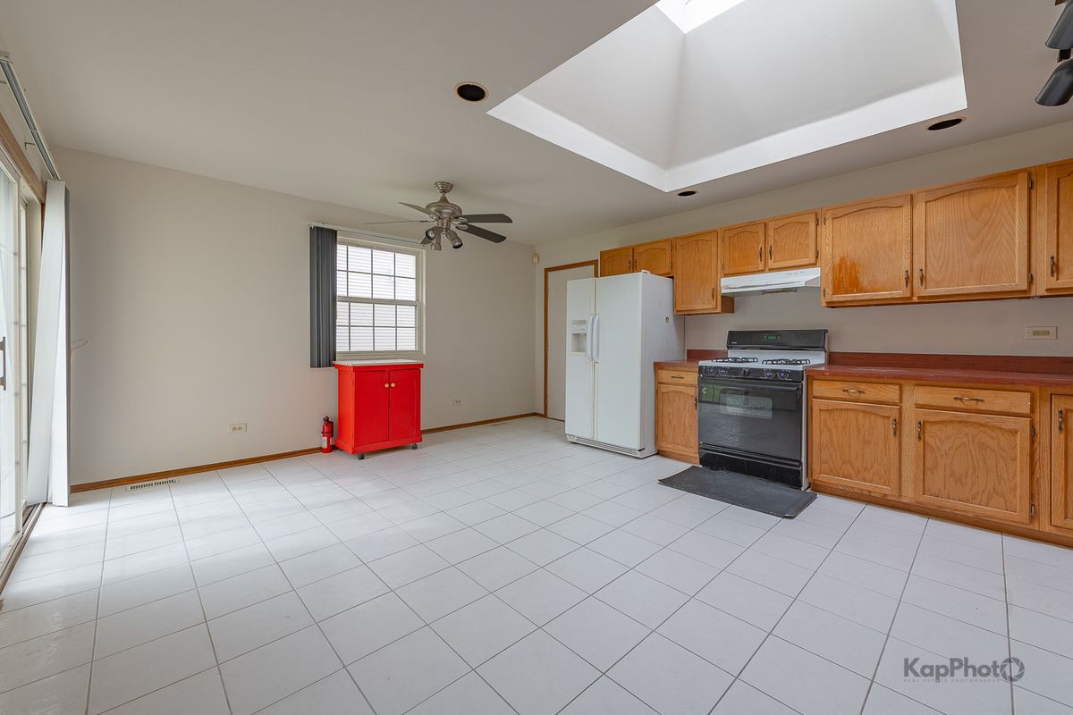 22341 Cornell Avenue, Sauk Village, IL 60411