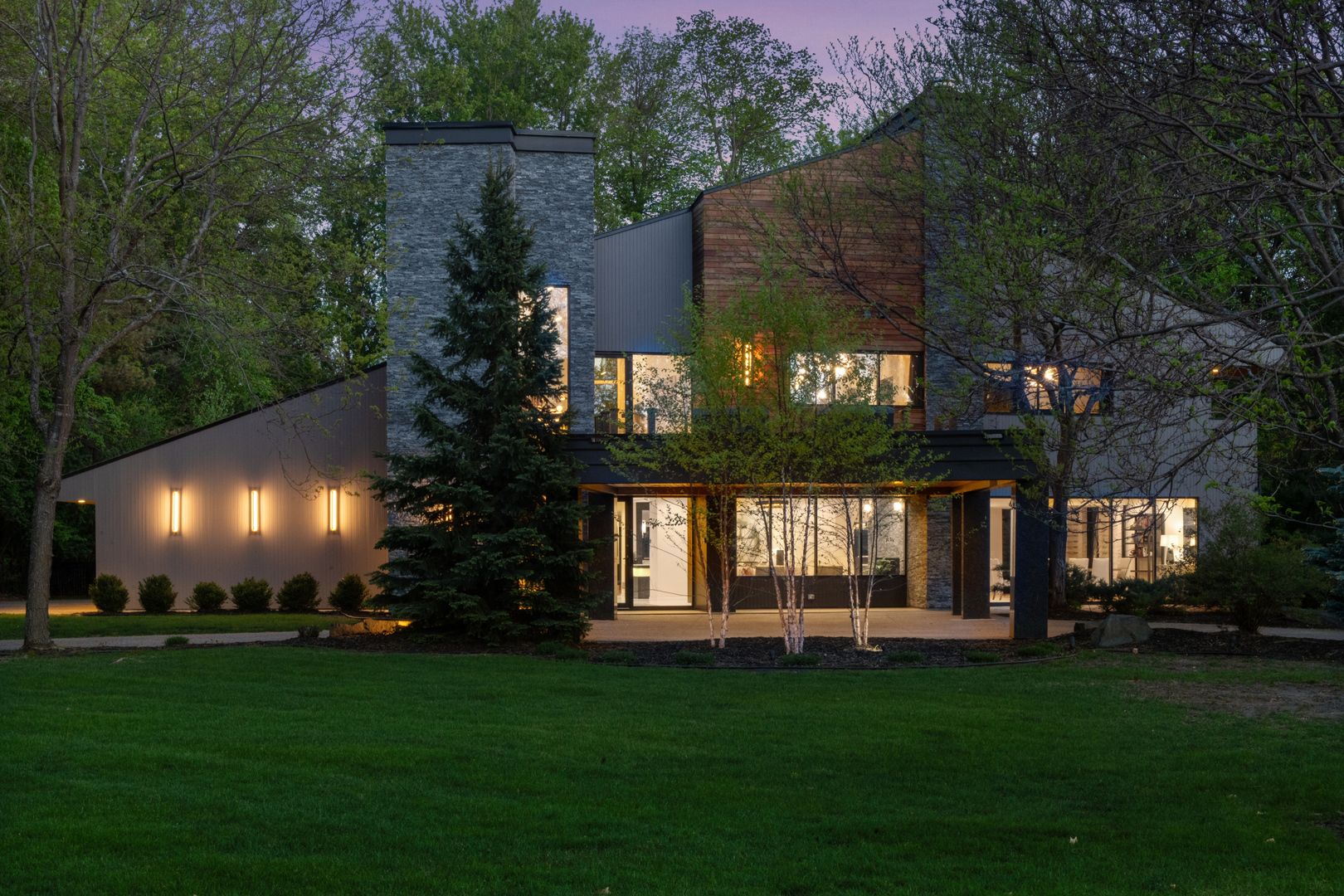 45 Clay Cliffe Drive — Tonka Bay, MN 55331