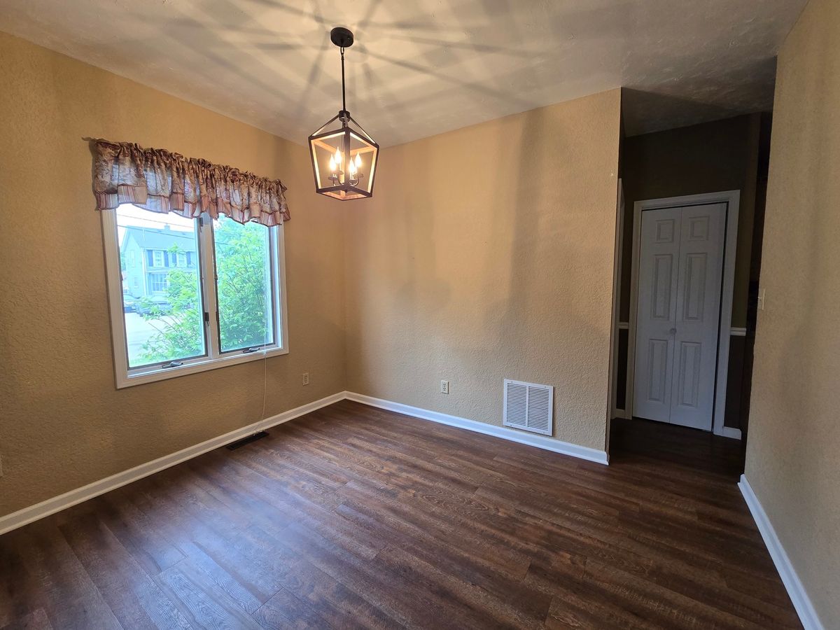 210 W Morris Street, Morrison, IL 61270