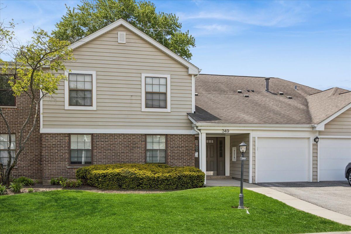 349 Newgate Court #C1 — Schaumburg, IL 60193
