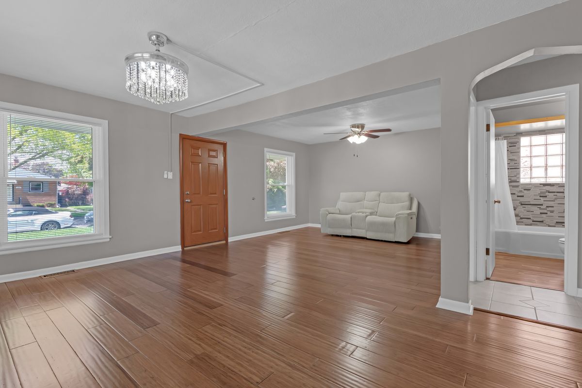 2601 West Street, River Grove, IL 60171