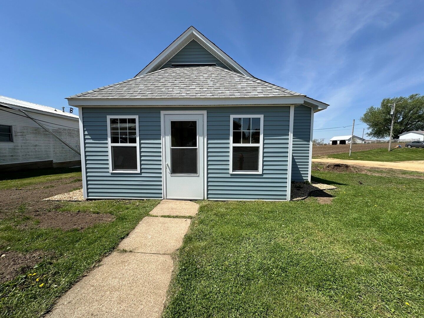 442 Ferry Road — Miles, IA 52064