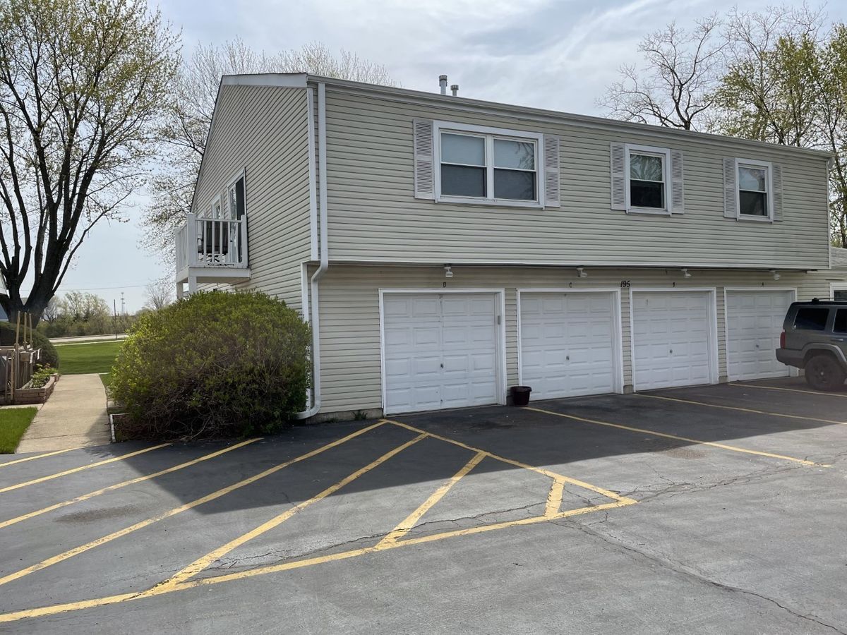 195 Thomas Court, Bartlett, IL 60103