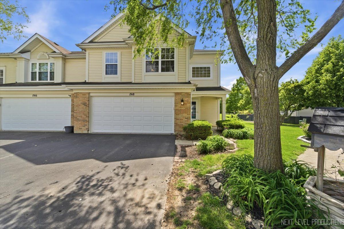 1918 Waverly Way — Montgomery, IL 60538