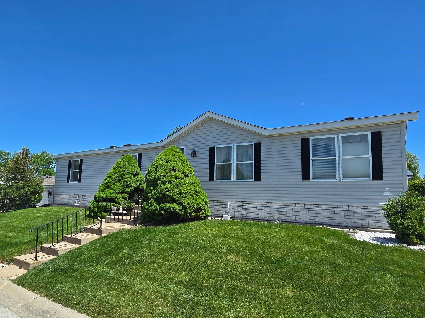 22737 Beverly Drive — Frankfort, IL 60423