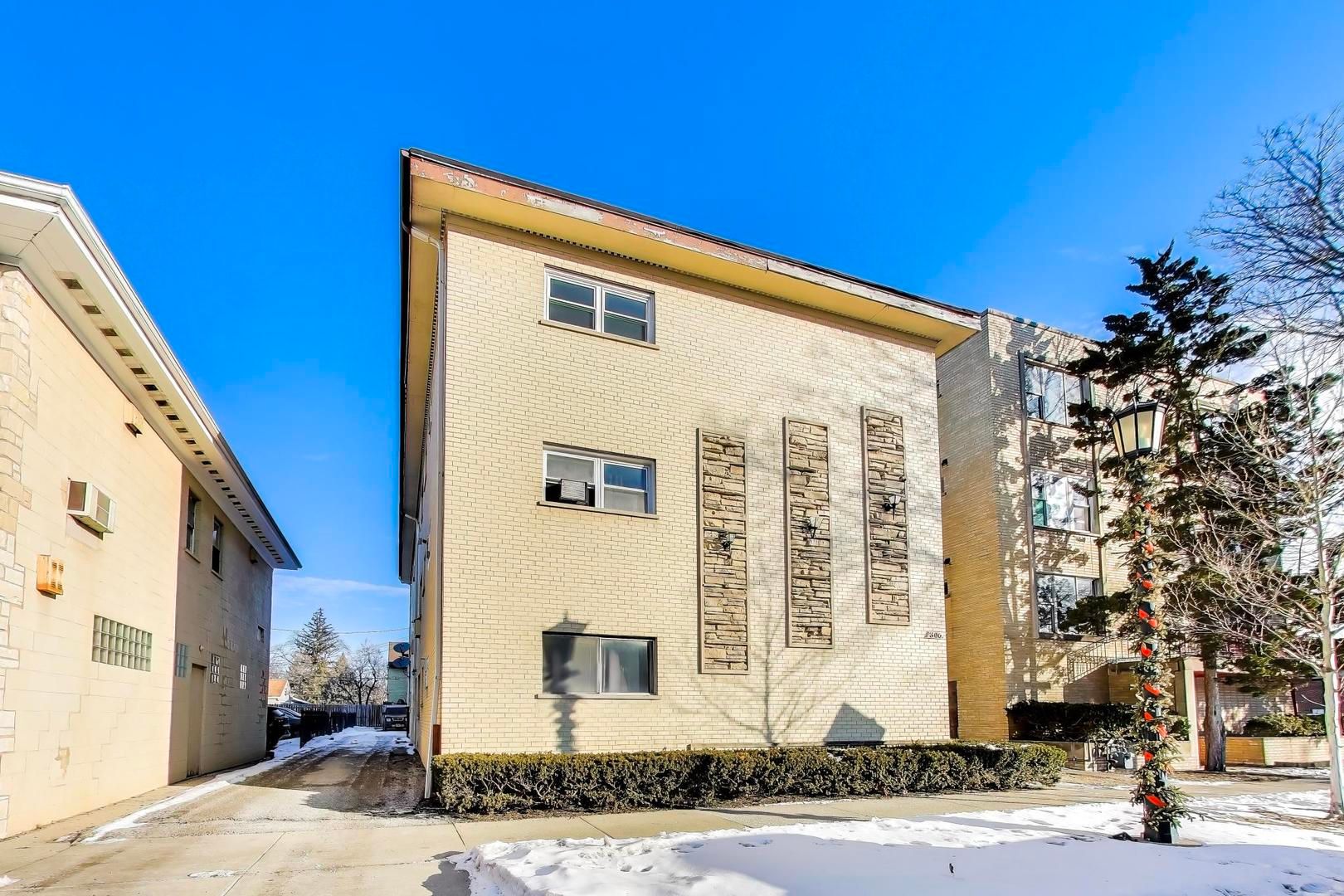 306 Chicago Avenue #3N — Oak Park, IL 60302