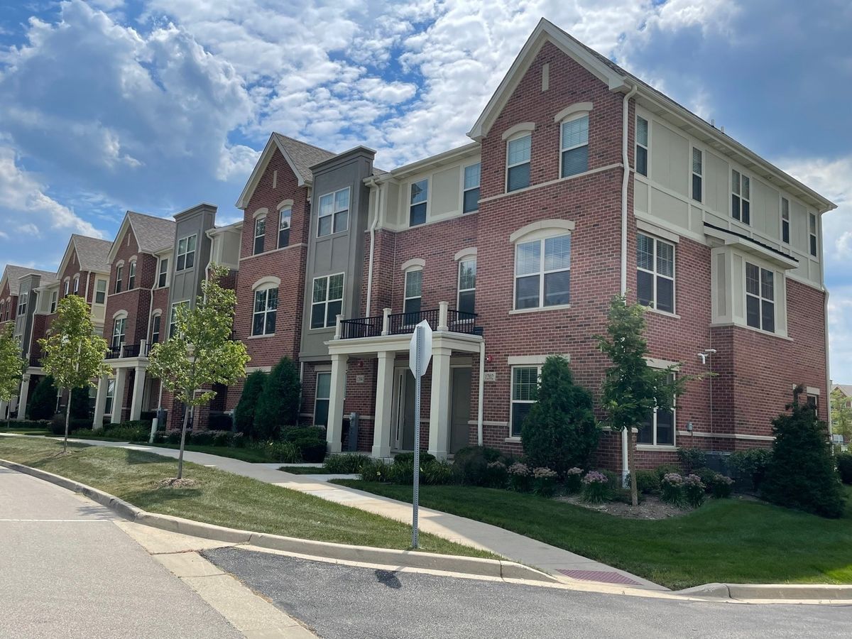 1204 Byrne Boulevard, Vernon Hills, IL 60061