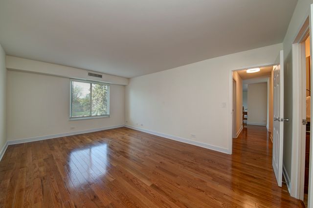 1405 E Central Road #316B, Arlington Heights, IL 60005