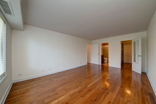 1405 E Central Road #316B, Arlington Heights, IL 60005