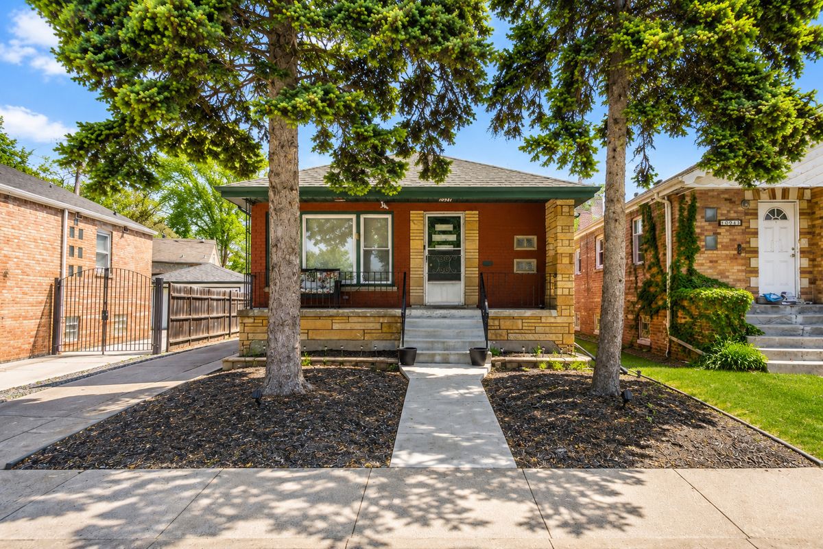 10941 Kedzie Avenue, Chicago, IL 60655