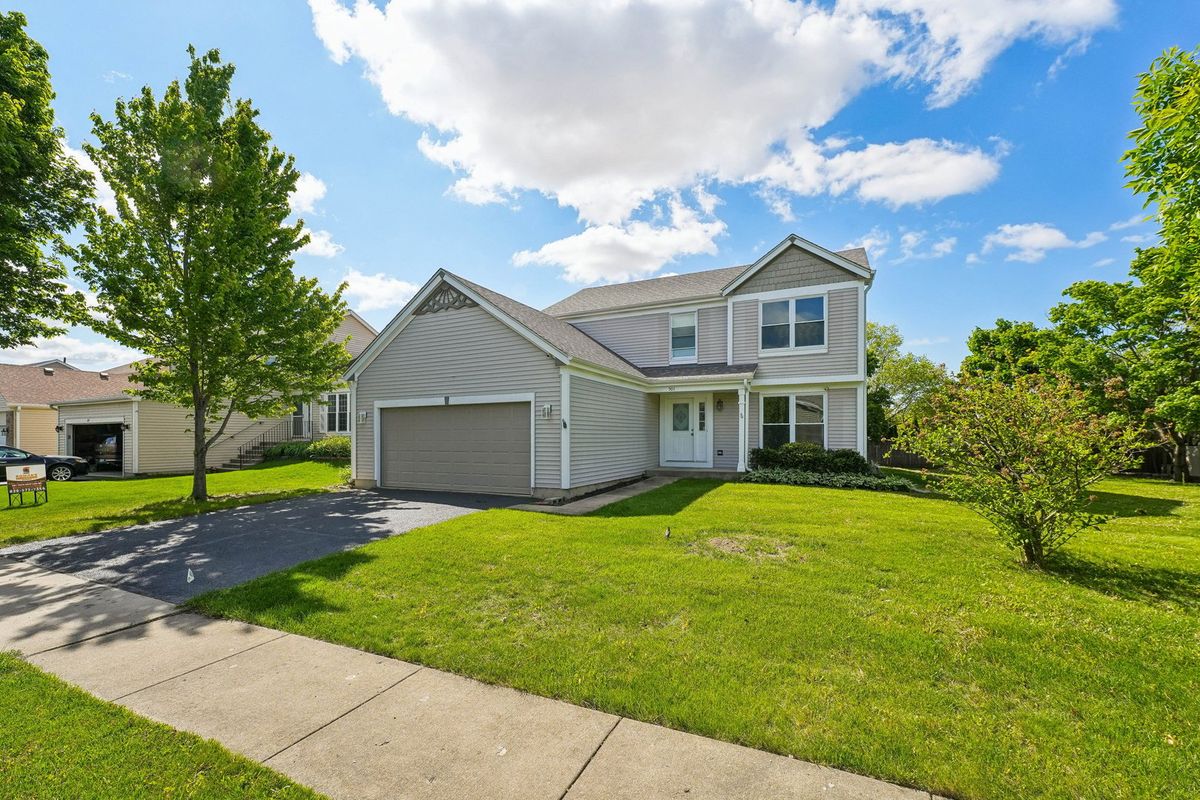 501 Bloomfield Drive, Bolingbrook, IL 60440