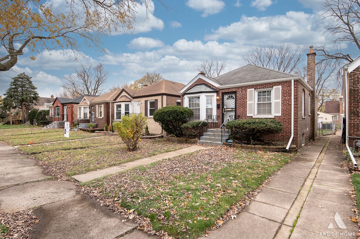 14204 S Eggleston Avenue, Riverdale, IL 60827