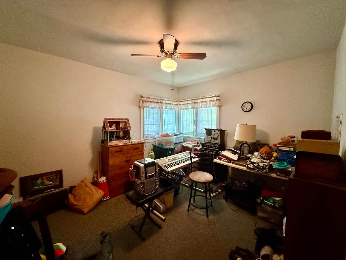 1006 N Sangamon Avenue, Gibson City, IL 60936