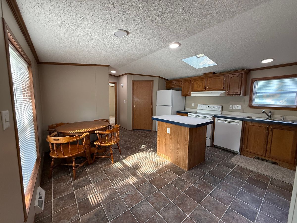 153 Oak Valley Drive, Carbondale, IL 62901