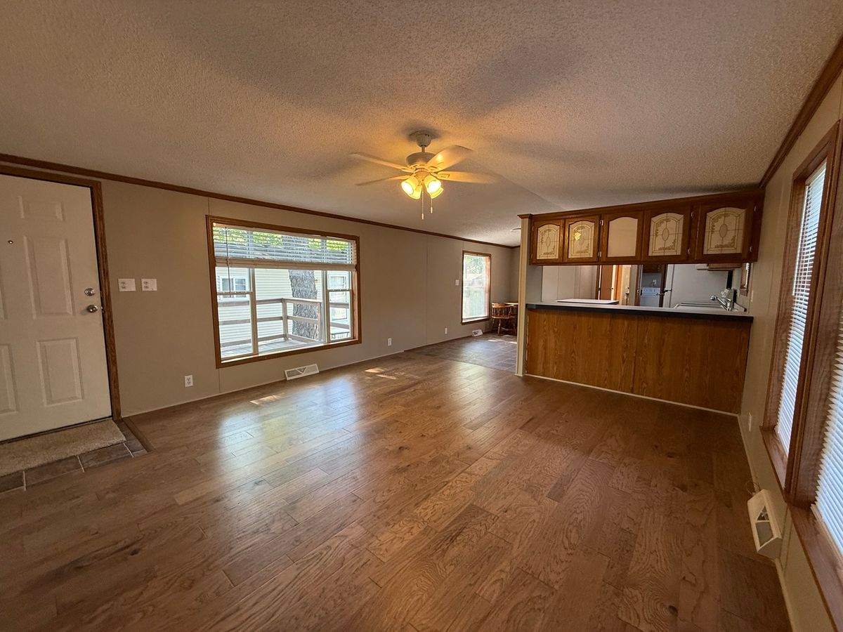 153 Oak Valley Drive, Carbondale, IL 62901