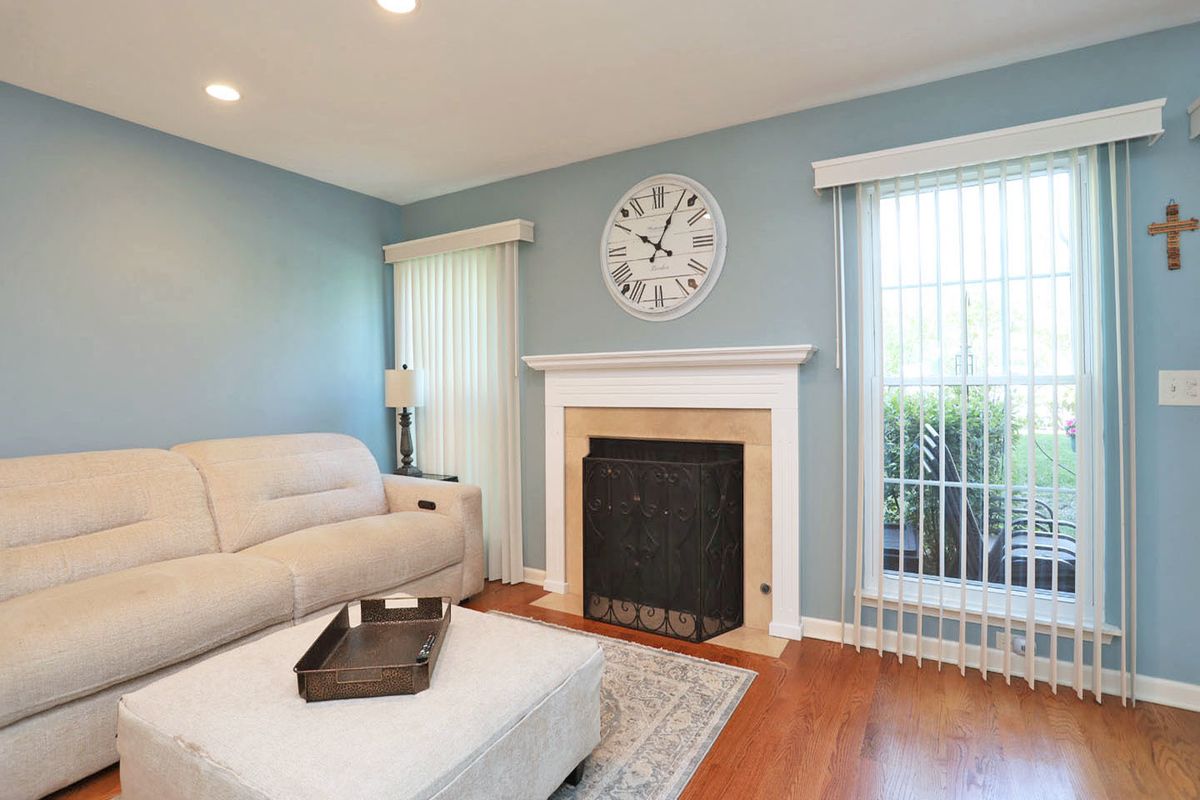 1259 Old Mill Lane, Elk Grove Village, IL 60007