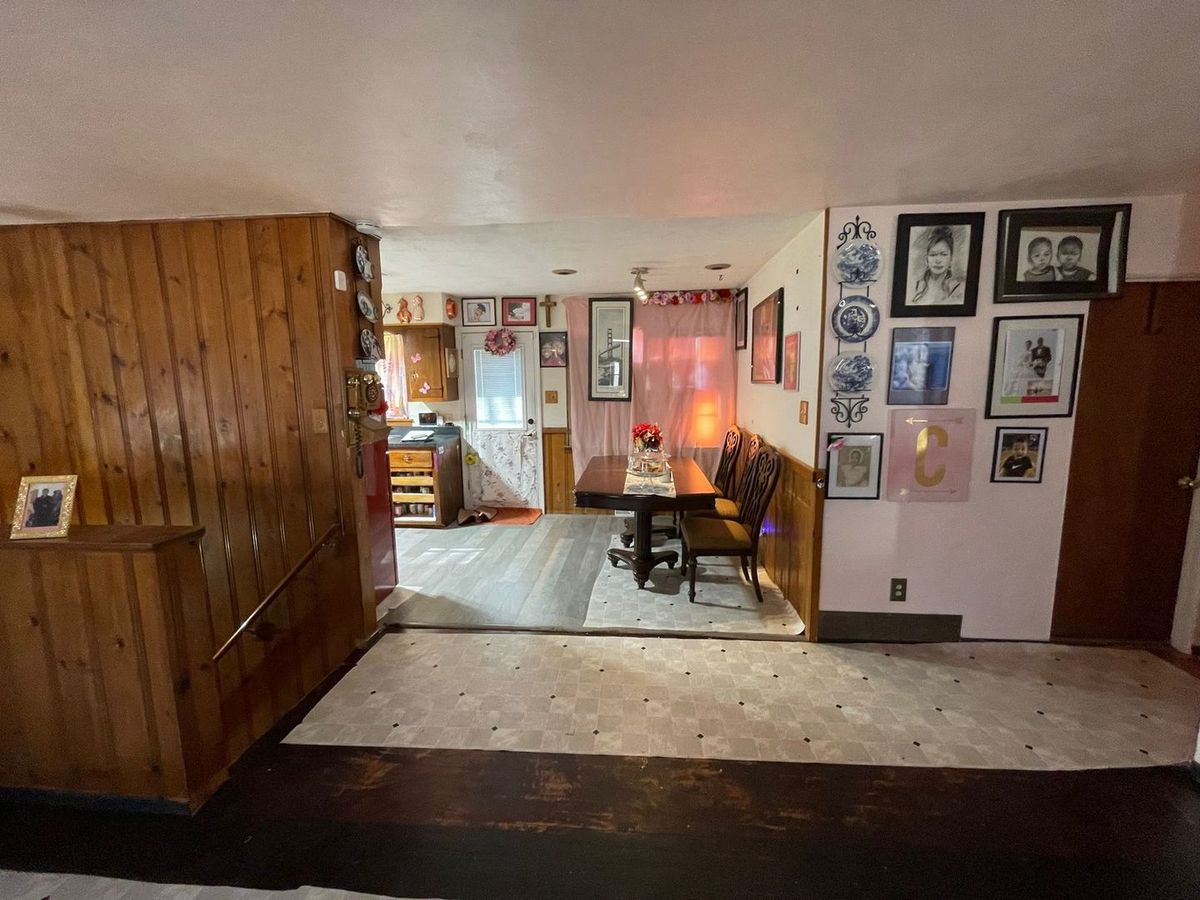 252 Sunset Drive, Belleville, IL 62223