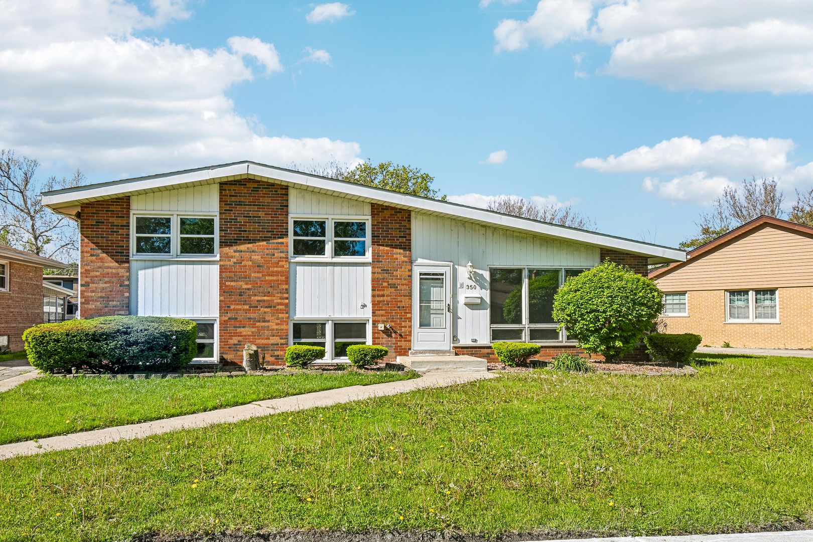 350 Carey Court — Chicago Heights, IL 60411