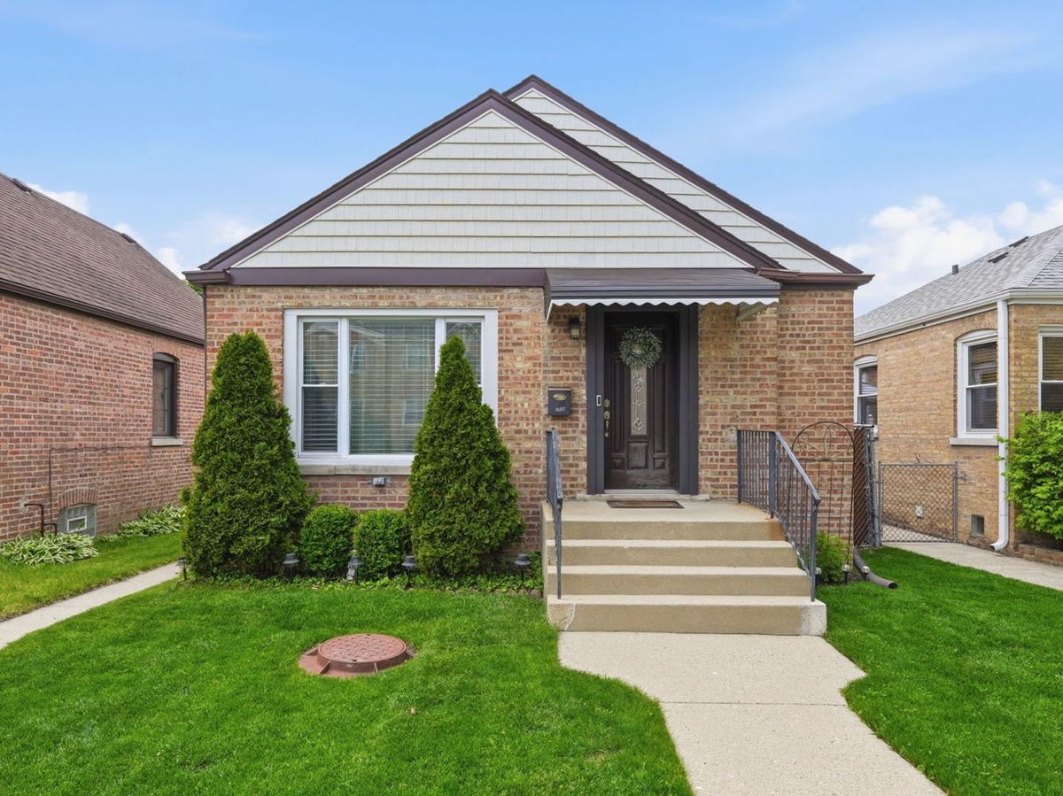 3708 Pacific Avenue, Chicago, IL 60634