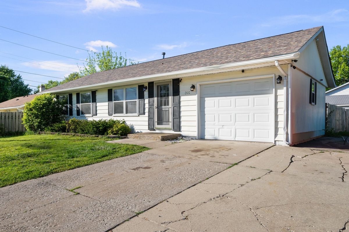 301 30th Avenue W, Milan, IL 61264