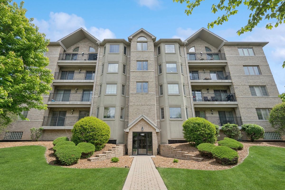 11901 Windemere Court, Orland Park, IL 60467