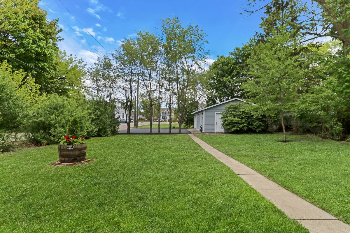989 Victoria Street, Antioch, IL 60002