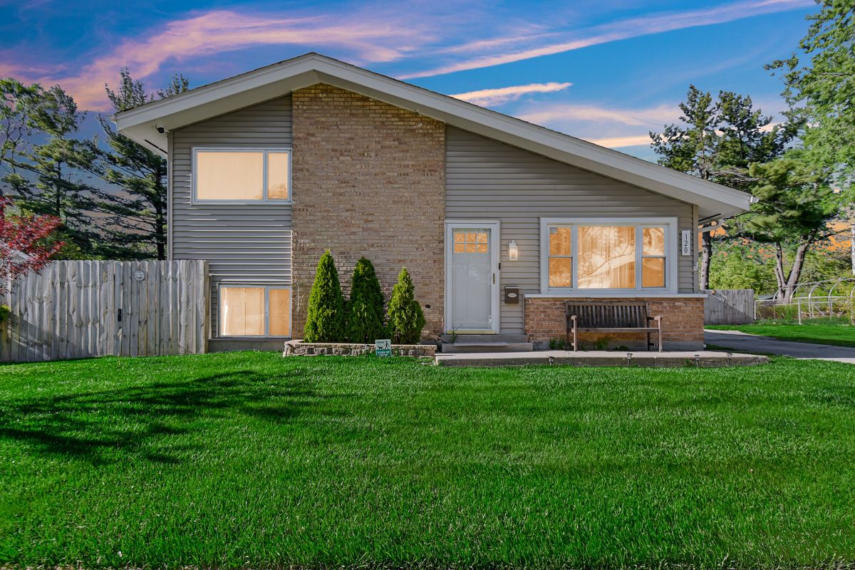 120 Westwood Drive, Park Forest, IL 60466