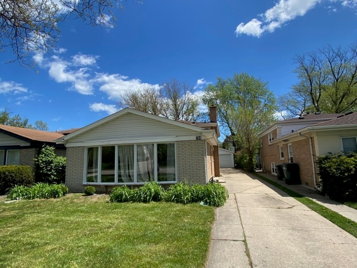 704 LARAMIE Avenue — Wilmette, IL 60091