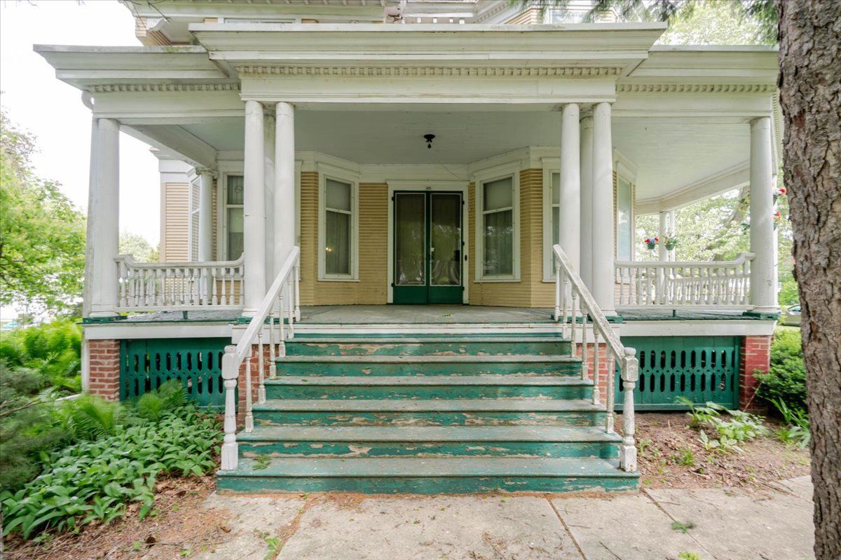 425 Mason Street, Chenoa, IL 61726