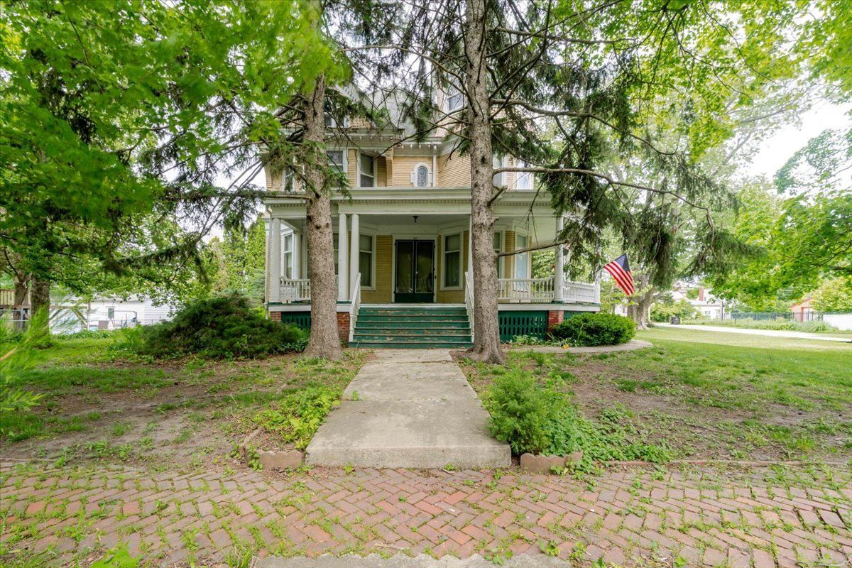 425 Mason Street, Chenoa, IL 61726