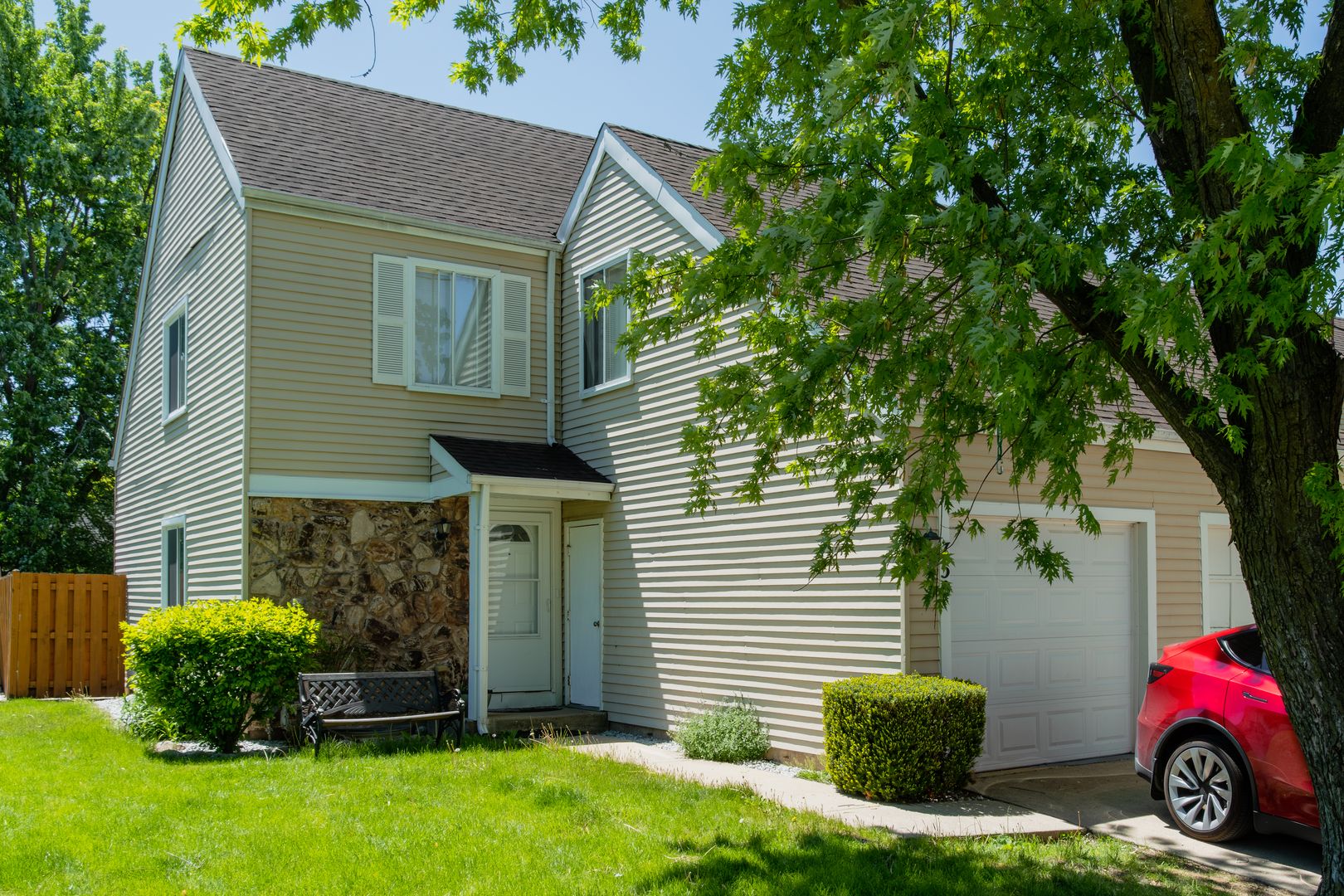 750 Crescent Way — Hanover Park, IL 60133