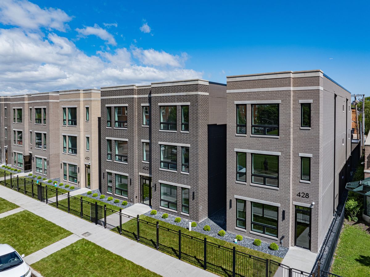 428 50th Place, Chicago, IL 60615
