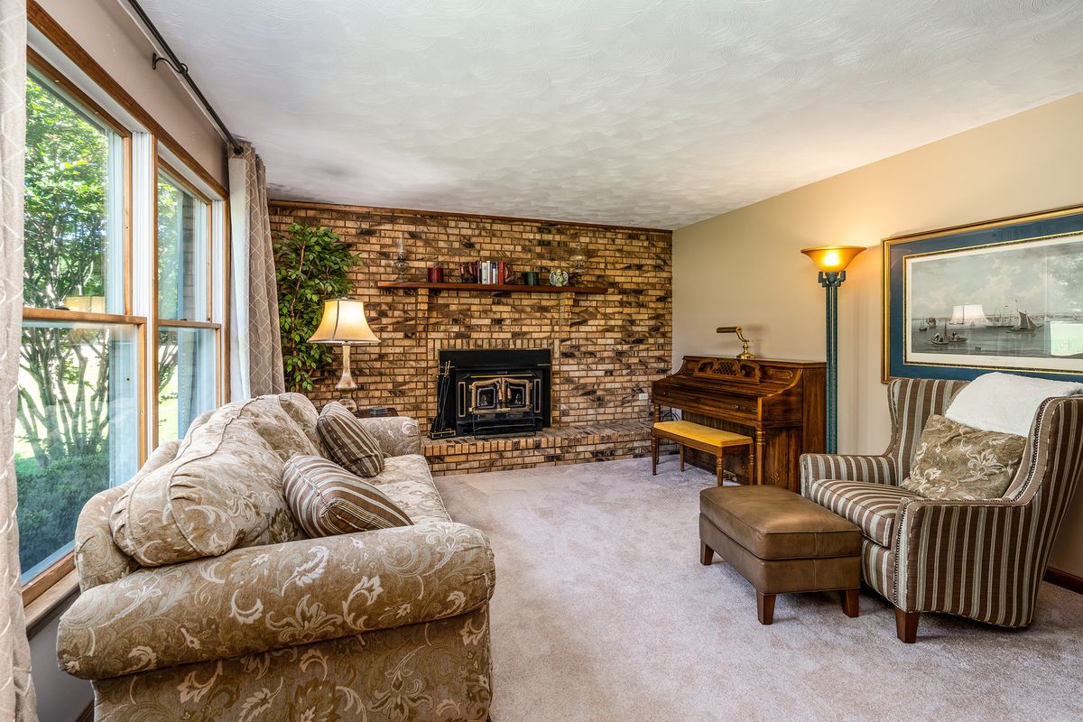 18096 IL-37, West Frankfort, IL 62896