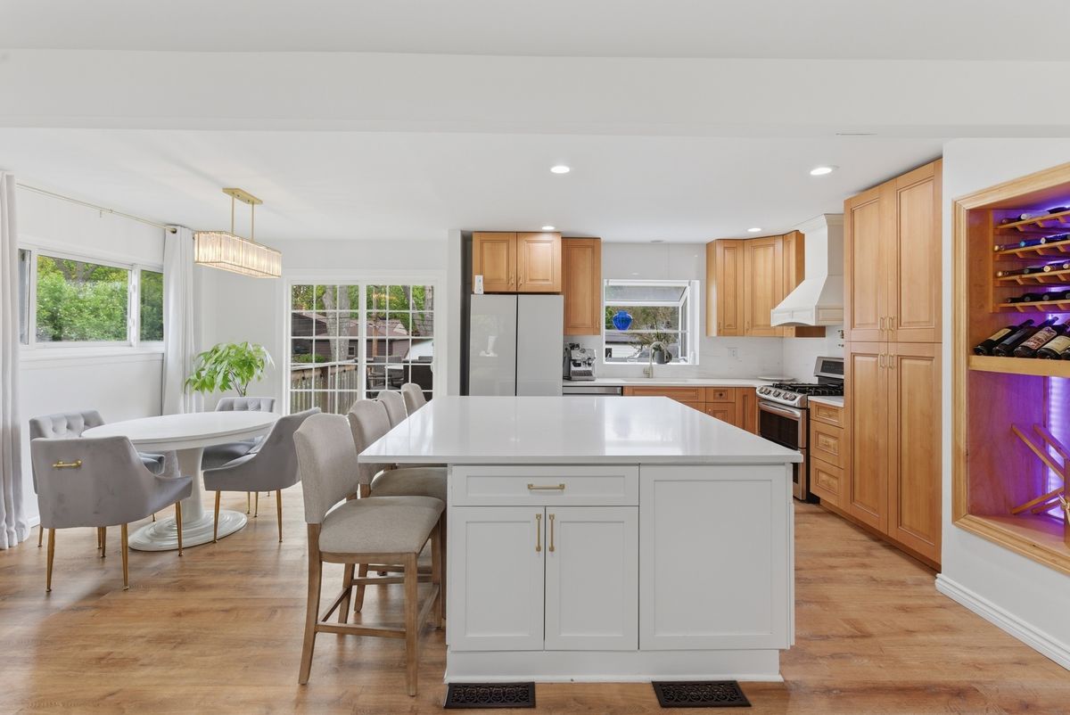 25 N Prindle Avenue, Arlington Heights, IL 60004