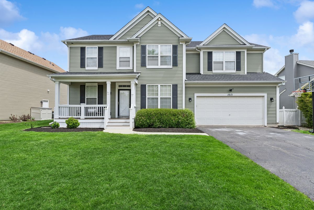 1013 Club Lake Drive, Antioch, IL 60002