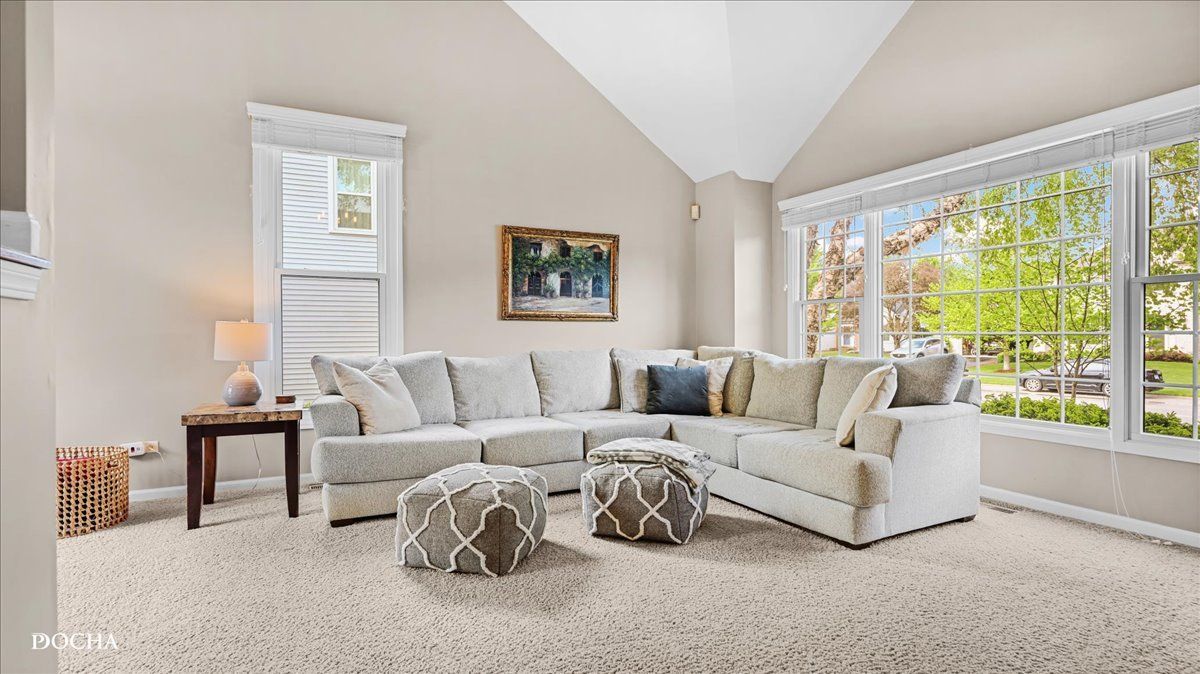2220 Stonehaven Drive, Plainfield, IL 60586