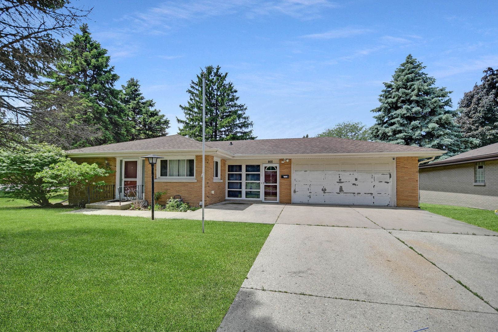 801 N Alann Drive — Joliet, IL 60435
