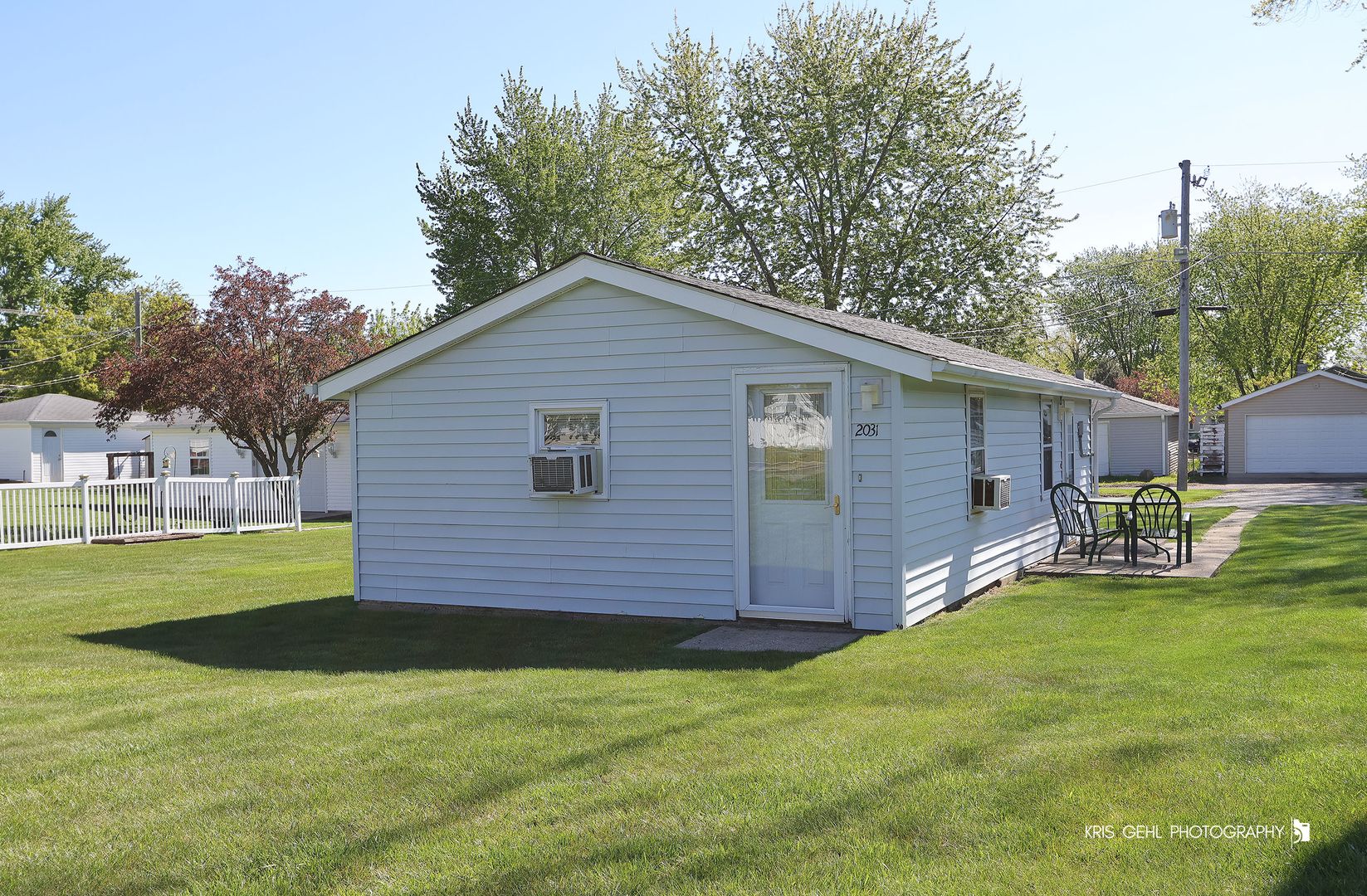 2031 Gilboa Avenue — Zion, IL 60099