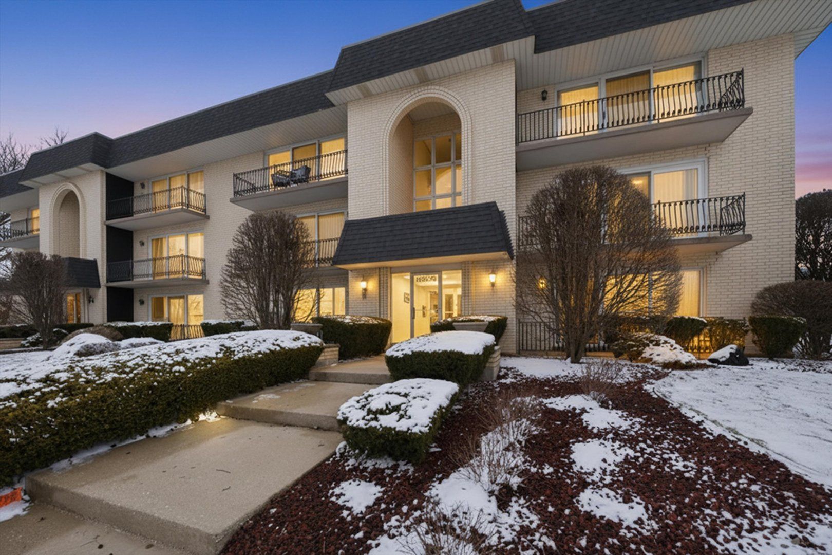 15263 Catalina Drive #2 — Orland Park, IL 60462
