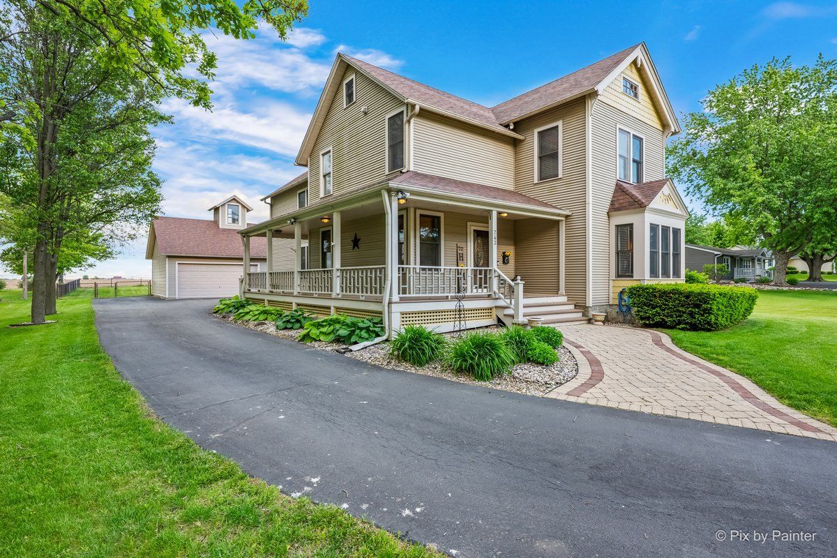 743 Cynthia Drive, Lake Holiday, IL 60548
