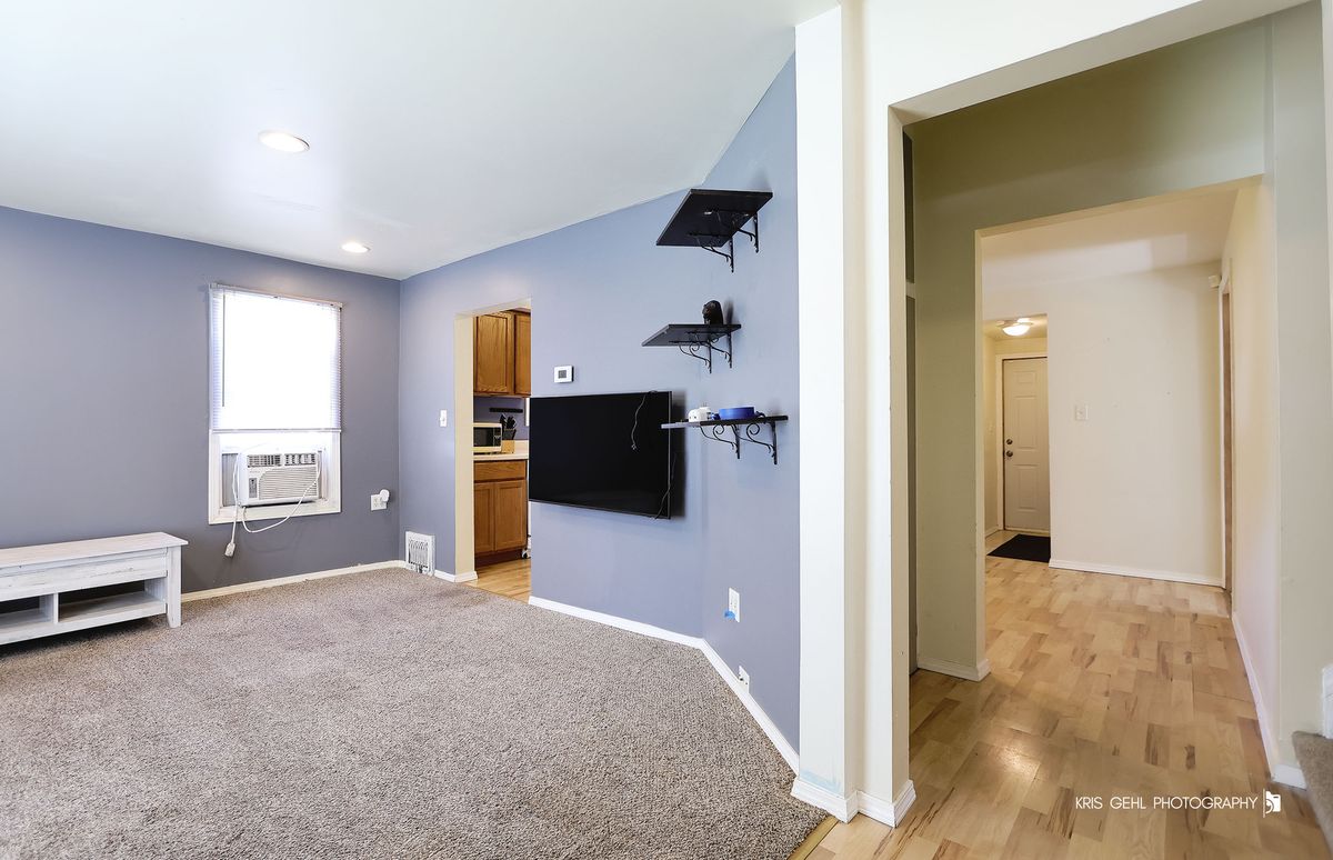 3233 Elisha Avenue, Zion, IL 60099