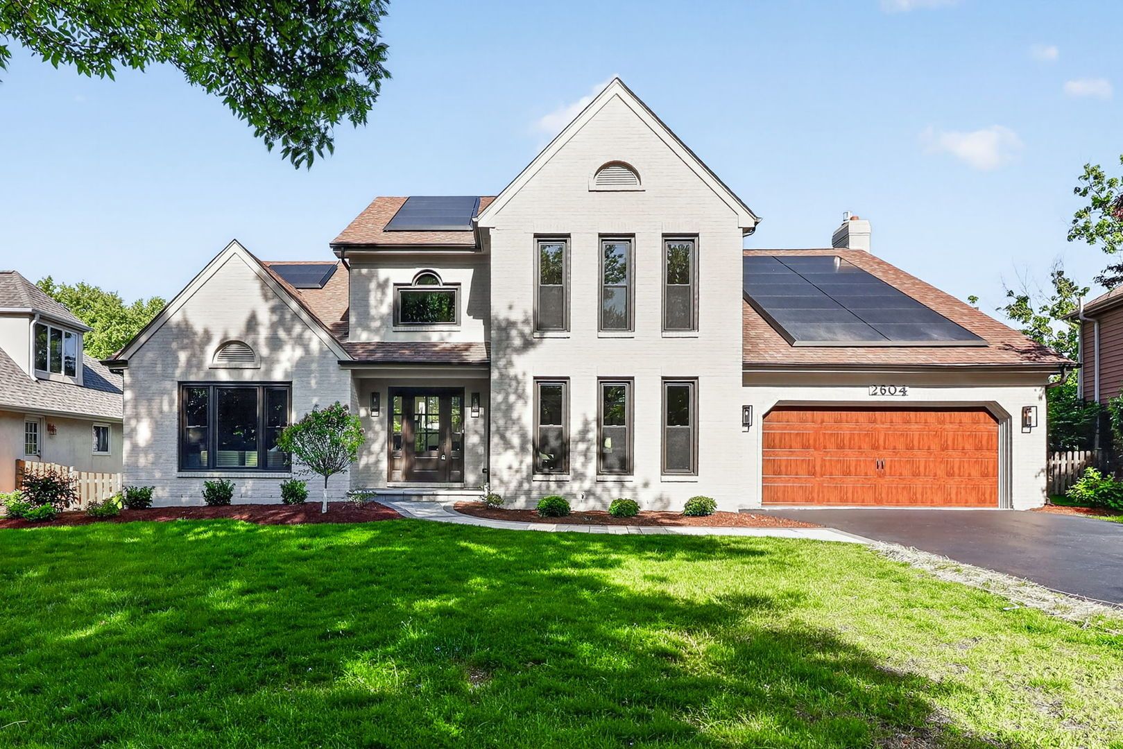 2604 Newport Drive — Naperville, IL 60565