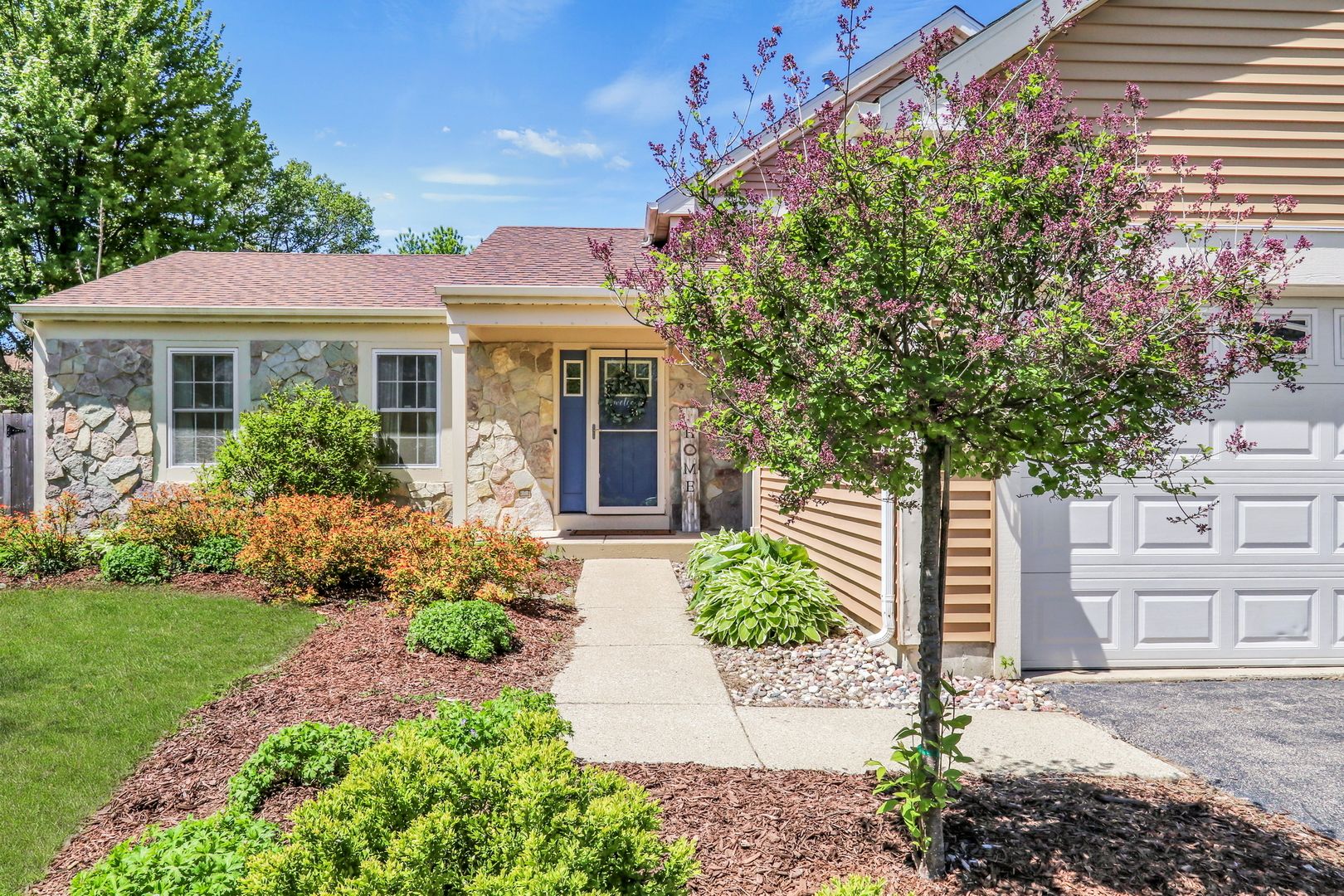 130 Lisk Drive — Hainesville, IL 60030