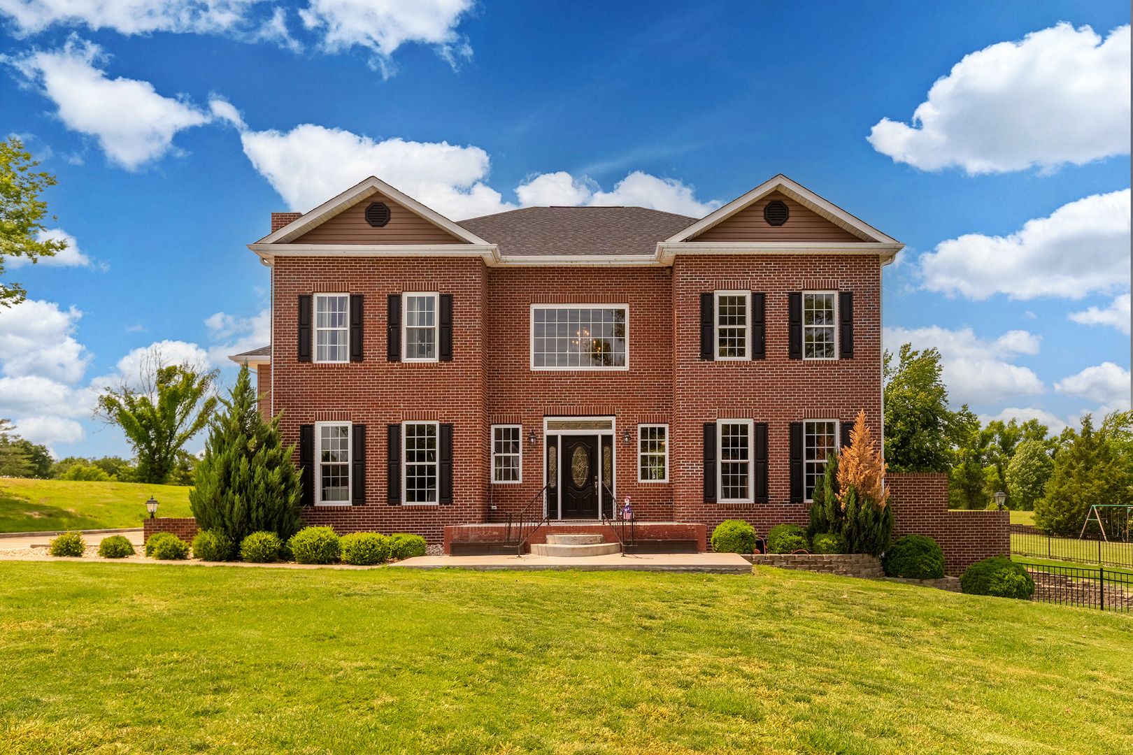 205 Fairway Drive — Harrisburg, IL 62946