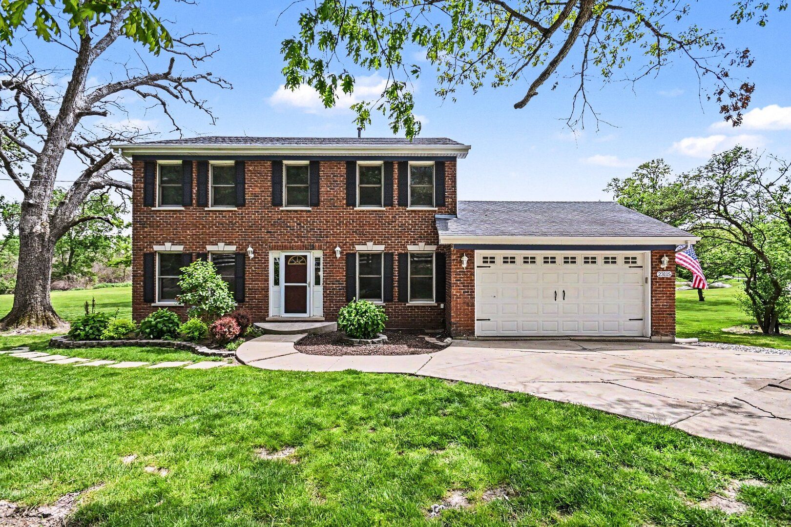 23115 S Hidden Lake Trail — Crete, IL 60417