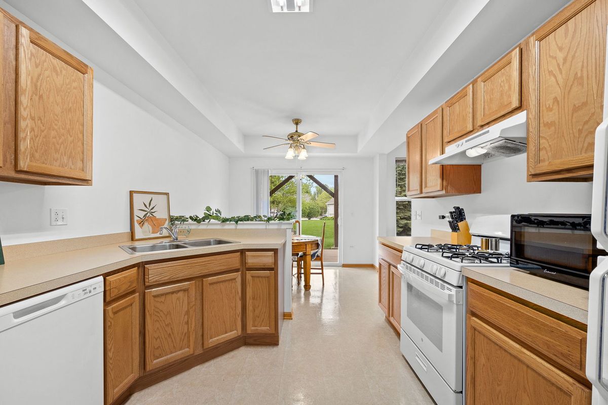 24850 W Franklin Lane, Plainfield, IL 60585